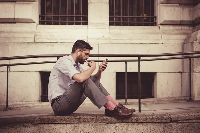 Smartphone Maintenance: Tips for Longevity and Performance