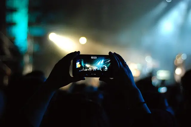 How Smartphone Connectivity Options Enhance Your Experience
